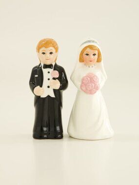 NWT Cracker Barrel Exclusive Bride & Groom Salt & Pepper Shakers Wedding Ceramic
